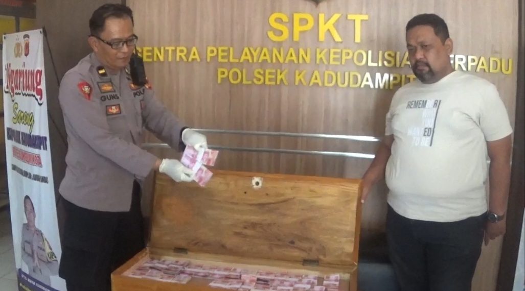 Isinya Gepokan Uang Palsu, Polisi Temukan Peti Misterius di Kadudampit Sukabumi