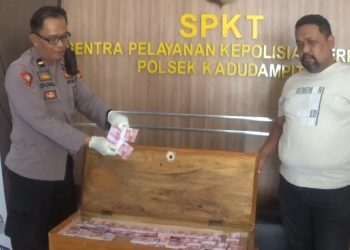 Isinya Gepokan Uang Palsu, Polisi Temukan Peti Misterius di Kadudampit Sukabumi