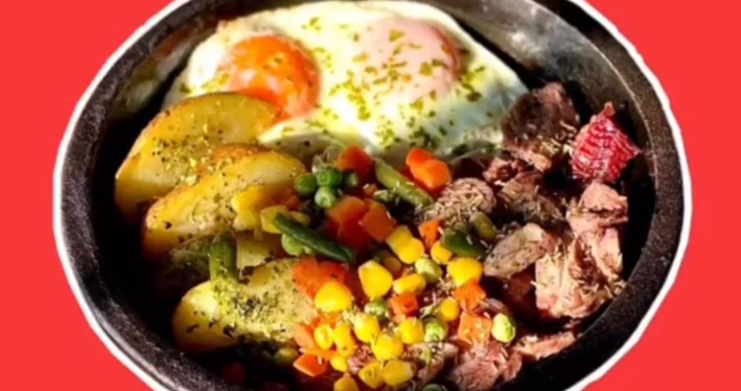 Nikmatnya Olahan Daging Kambing Asap di Kedai Bakara Sukabumi