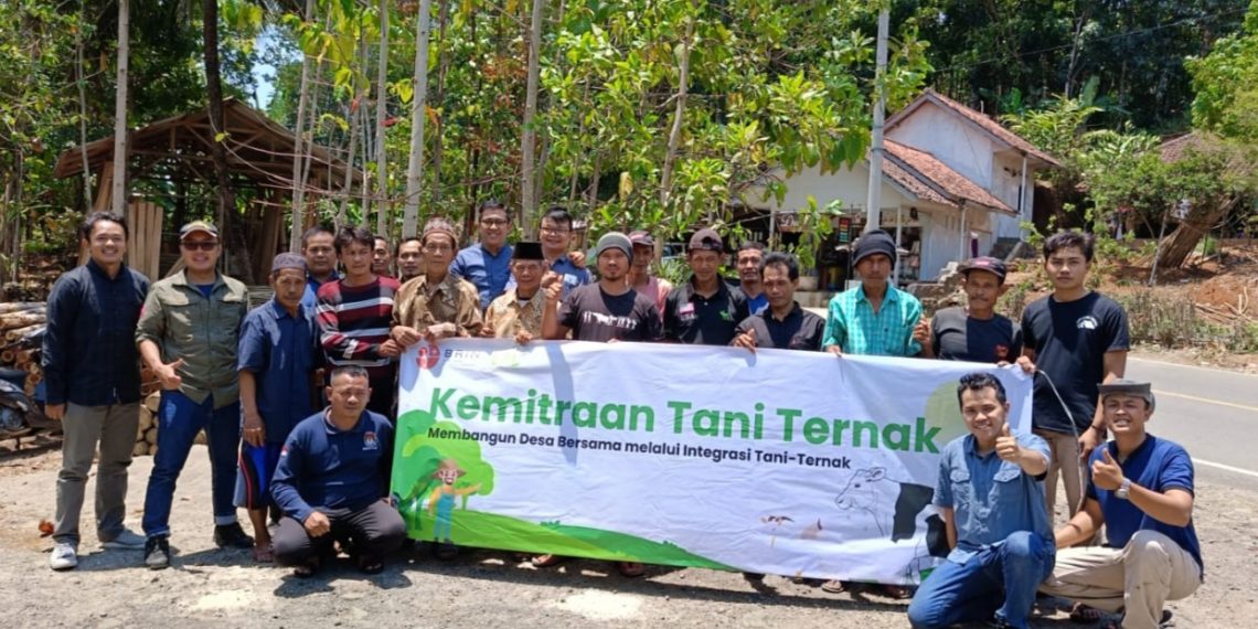 PT Esa Agrihulu Lestari Dorong Perekenomian dan Kemajuan Desa Melalui Kelompok Ternak di Sukabumi