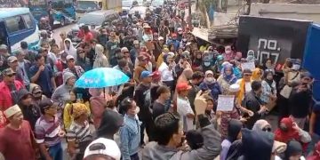 Tuntut CSR, Warga Legon Bekasi Geruduk PT Mekar Armada Jaya