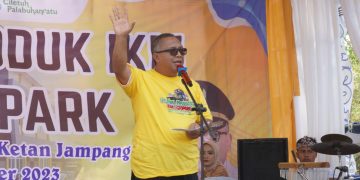 Dongkrak Produksi Opak Ketan Pajampangan, Bupati Resmikan Gedung Sentra Industri IKM