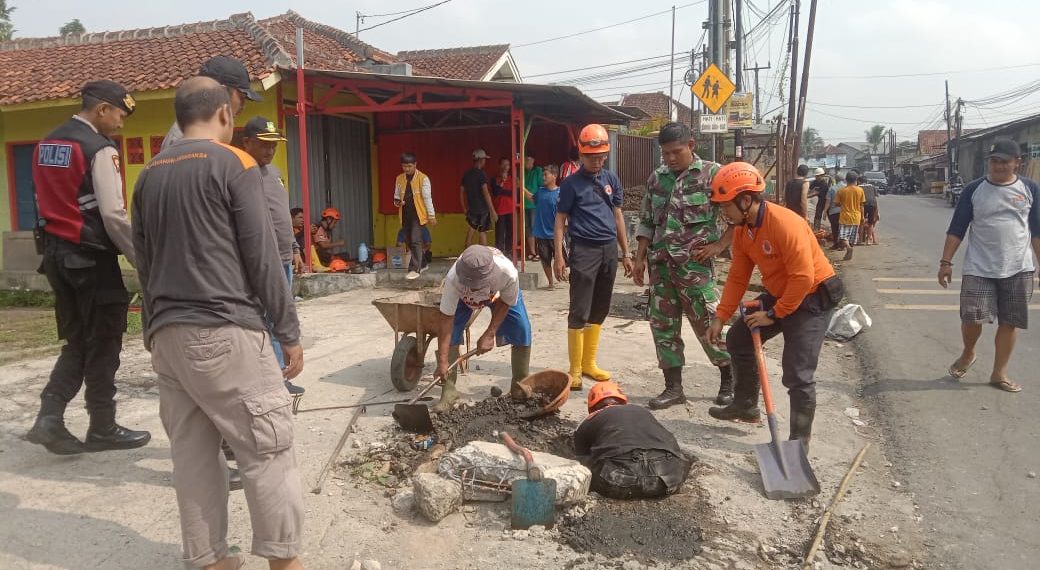 Antisipasi Bencana, Warga Jayaraksa Baros Bersama BPBD Gelar Jumsih