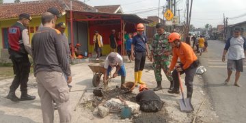 Antisipasi Bencana, Warga Jayaraksa Baros Bersama BPBD Gelar Jumsih