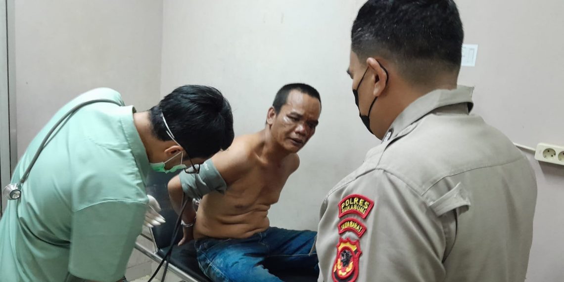 Pencuri Dengan Modus Gembos Ban di Cibadak Sukabumi Babak Belur Dihajar Massa