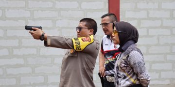 Polisi di Kota Sukabumi Asah Kemampuan Dengan Melatih Skill Menembak