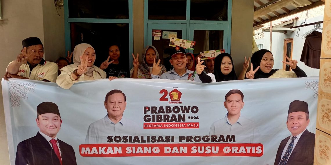 Kampanyekan Prabowo-Gibran, Caleg Olih Solihin Sebar Paket Makanan dan Susu Formula