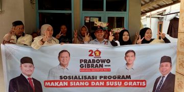 Kampanyekan Prabowo-Gibran, Caleg Olih Solihin Sebar Paket Makanan dan Susu Formula