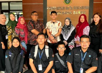 Mahasiswa Jurusan Komunikasi Digital dan Media IPB University Ikuti PBL di Kelurahan Baros