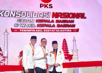 Pasangan Fahmi-Dida Resmi Peroleh SK Pencalonan dari PKS