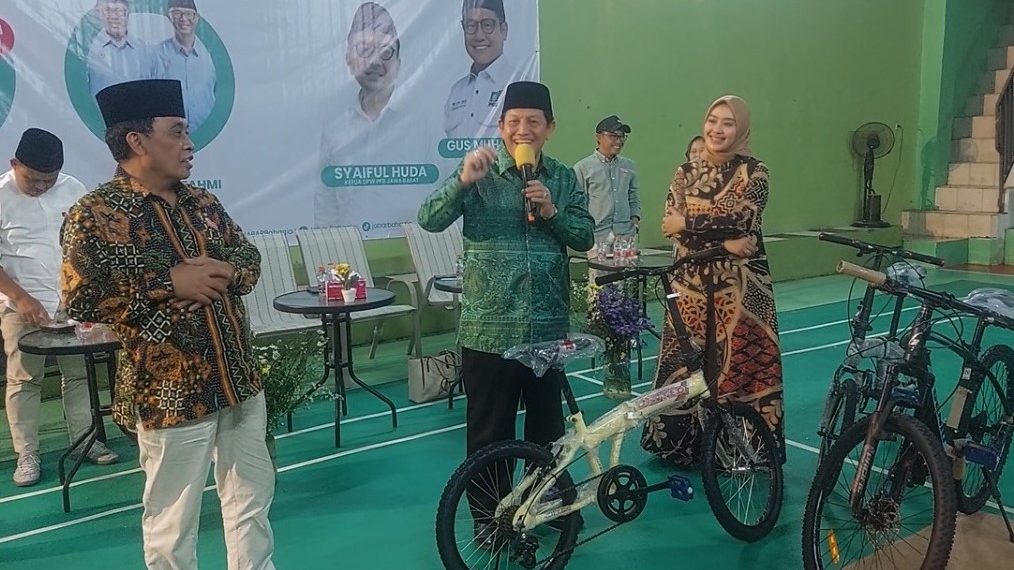 Pasangan Cagub Cawagub Jabar Acep-Gita KDI Akhiri Safari Politik di Kantor DPC PKB Kota Sukabumi