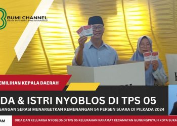 Kompak Berbaju Biru, Dida Sembada dan Keluarga Nyoblos di TPS 05 Karamat
