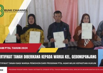 45 Warga Gedongpanjang Terima Sertifikat PTSL 2024
