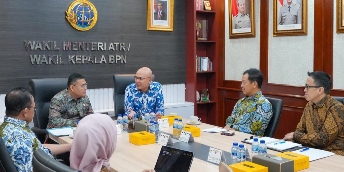 Terima Kunjungan Wamenlu, Wamen Ossy Bicarakan Hak Atas Tanah bagi WNA dan Diaspora