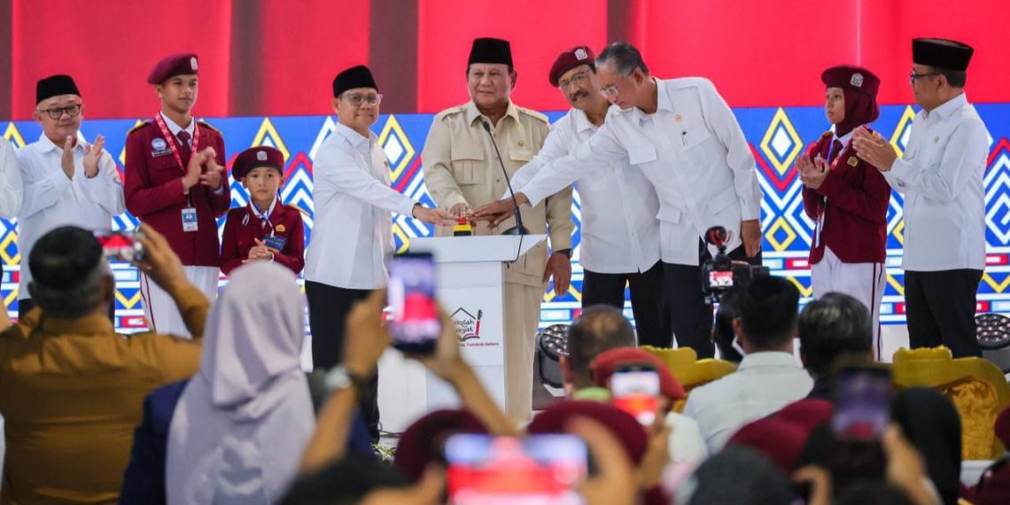 Ikuti Peluncuran 166 Sekolah Rakyat, Wamen Ossy: Setiap Anak Indonesia Berhak atas Pendidikan yang Layak