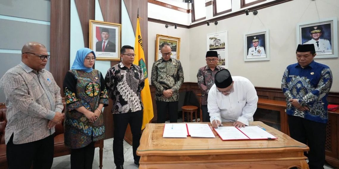 Pemkot Sukabumi Teken MoU Program Sukabumi Kota Wakaf, DPRD Tekankan Profesionalisme dan Pengawasan