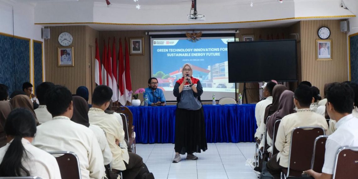 Pertamina Patra Niaga Regional JBB Gelar STEM Expo 2026 Bersama Universitas Sebelas Maret di SMAN 40 Jakarta