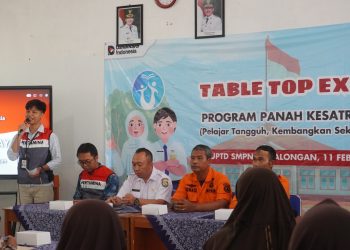 Pertamina Patra Niaga Regional JBB Perkuat Kesiapsiagaan Bencana di SMPN 1 Balongan