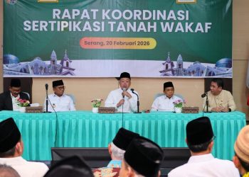 Serahkan 13 Sertipikat di Banten, Menteri ATR/Kepala BPN Ajak Organisasi Keagamaan “Keroyok” Percepatan Sertipikasi Tanah Wakaf