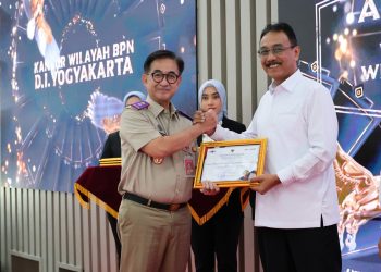 Buktikan Komitmen dalam Memperbaiki Layanan, Satker Kementerian ATR/BPN Meraih 1 Predikat WBBM dan 31 Predikat WTAB