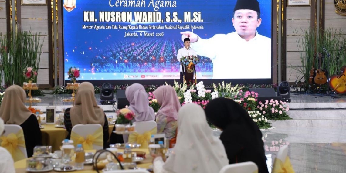 Menteri Nusron Sampaikan Ceramah Agama di Korps Marinir TNI AL Cilandak: Al-Qur’an Jadi Petunjuk bagi Manusia