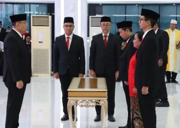Lantik Pejabat Pengawas dan Fungsional, Wamen Ossy: Ujung Tombak dalam Pelayanan Pertanahan