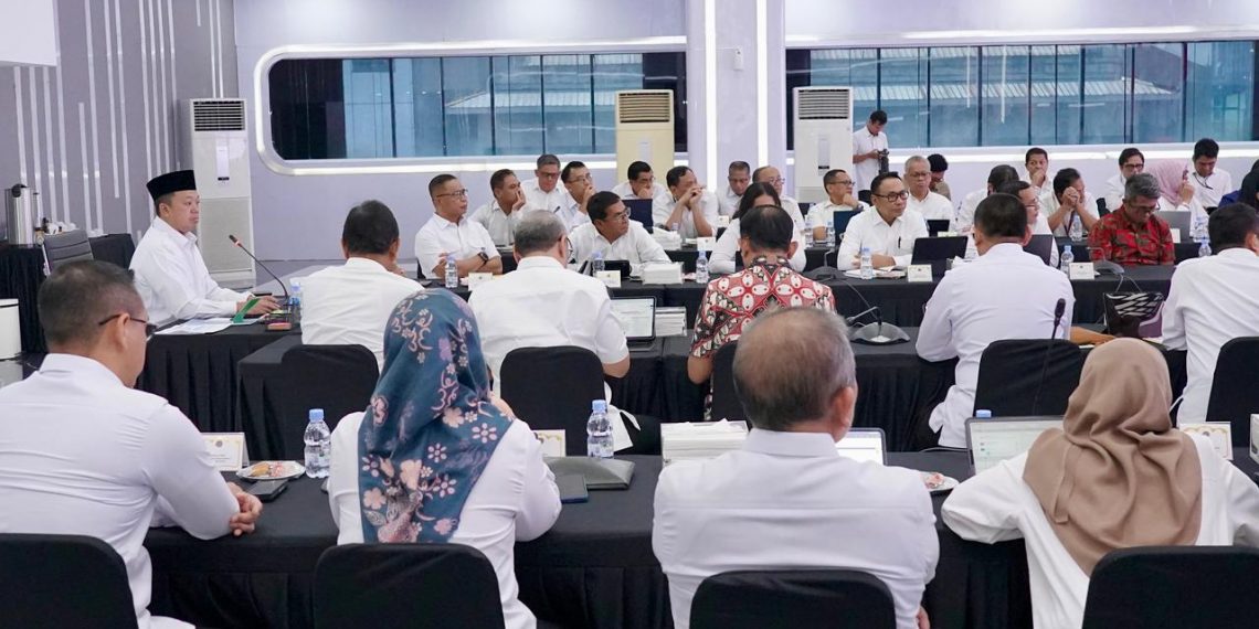 Rapim Akhir Kuartal I 2026, Menteri Nusron Instruksikan Jajaran Tuntaskan Berkas Layanan Pertanahan