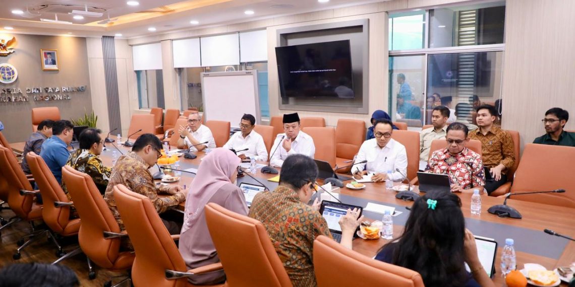 Dukung Pembangunan Permukiman Hunian Vertikal dan Kota Satelit, Menteri Nusron: Siapkan Penyediaan Lahan di Berbagai Wilayah