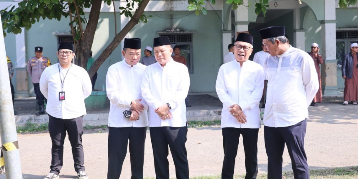 Semarak Iduladha 1447 H, Menteri Nusron Salurkan Hewan Kurban ke Pondok Pesantren Attaqwa
