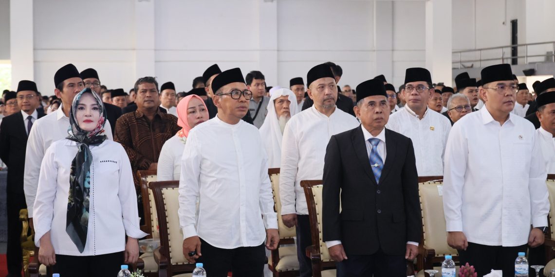 Bicara dalam International Conference on Pesantren 2026, Menteri Nusron Ajak Masyarakat Sertipikatkan Tanah Wakaf untuk Lindungi Aset Umat