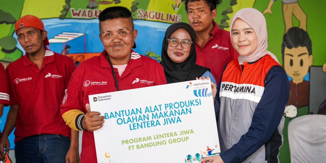 Dewan Komisaris Pertamina Patra Niaga Tinjau Program Lentera Jiwa di Bandung Barat