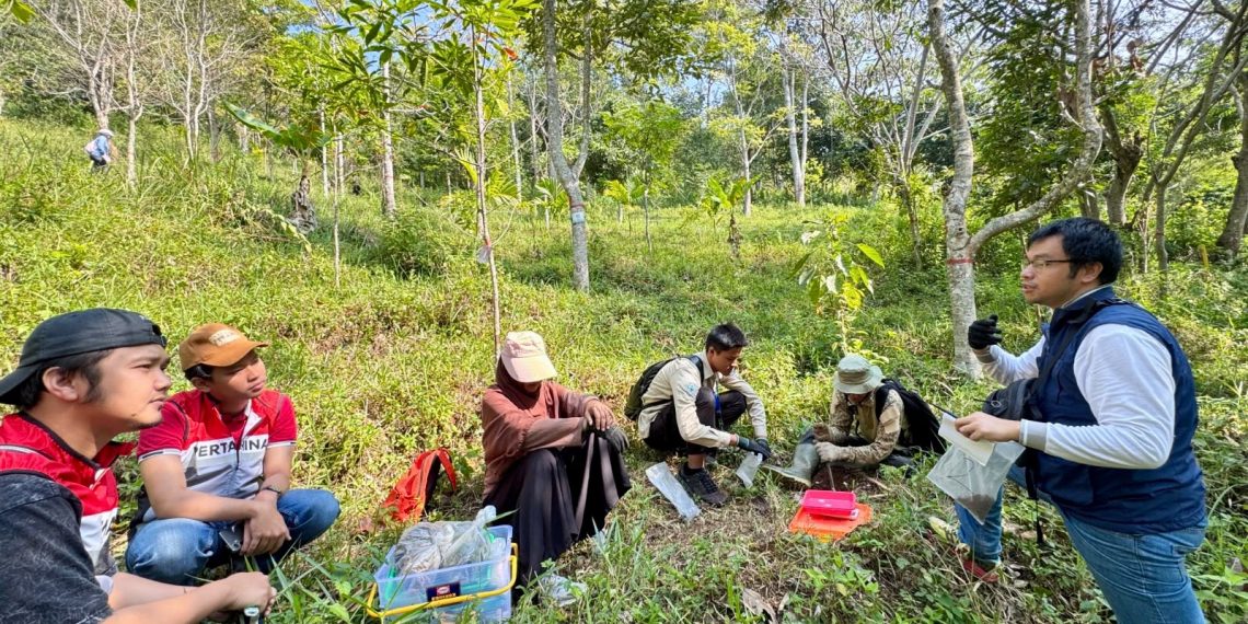 Pertamina Patra Niaga RJBB Bersama Dinas Lingkungan Hidup Jabar Teliti Penyerapan dan Penyimpanan Karbon di Taman Kehati Kiara Payung