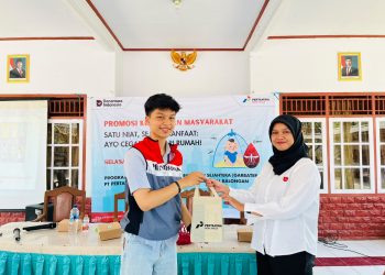 Pertamina Patra Niaga RJBB Manfaatkan Tenaga Surya Tingkatkan Ekonomi dan Kesehatan Masyarakat Kecamatan Balongan
