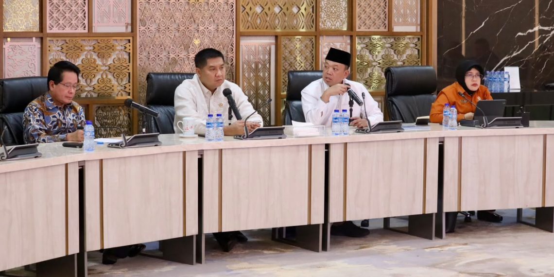 Terbitkan Surat Edaran Percepatan Sertipikasi Tanah MBR, Menteri Nusron: Manfaat Program Pemerintah Dapat Dirasakan Secara Utuh