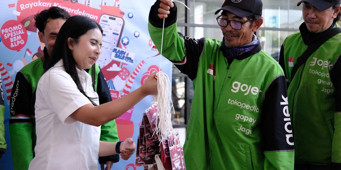Pertamina Patra Niaga RJBB Rayakan HUT RI ke-81 dengan Program Tarik Benang Berhadiah di Beberapa SPBU