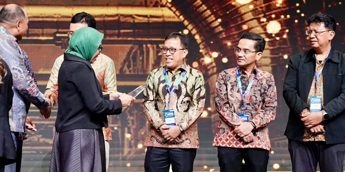 Berkontribusi dalam Pengembangan Geotermal di Indonesia, Kementerian ATR/BPN Dapat Penghargaan dari Kementerian ESDM
