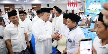 Selembar Sertipikat Menjaga Amanah Tanah Wakaf