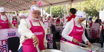 Pertamina Patra Niaga RJBB Hadirkan Semangat Masak, Berbagi, dan Dorong UMKM di Hari Pelanggan Nasional