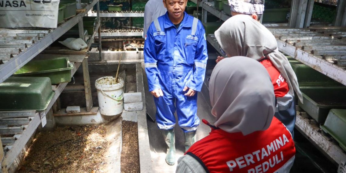 Pertamina Patra Niaga RJBB Kembangkan Pengelolaan Sampah di Campaka, Buka Peluang Ekonomi bagi Warga